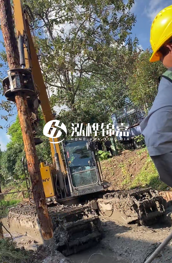 景德鎮(zhèn)河道清淤專業(yè)施工-狹窄河道挖機(jī)清理河道的方法？